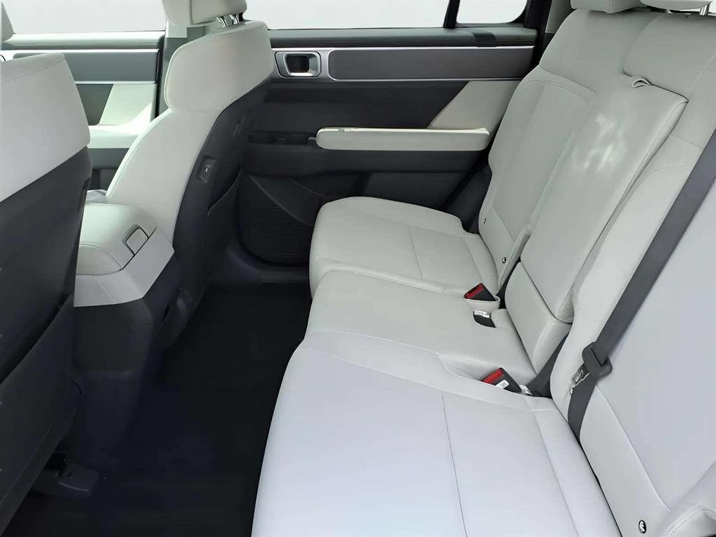 New 2026 Hyundai Santa Fe SE FWD image 13