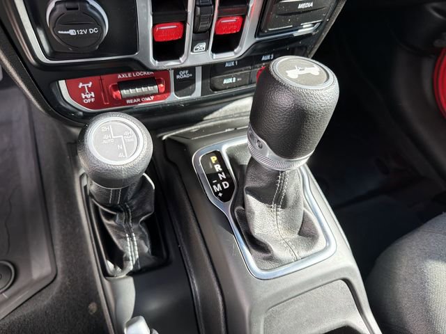 Used 2024 Jeep Wrangler Unlimited AWD/4WD image 21