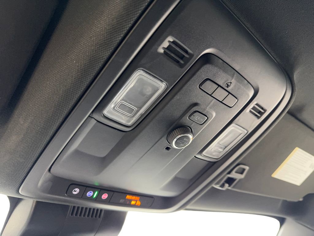 Used 2024 GMC Yukon SLT image 79