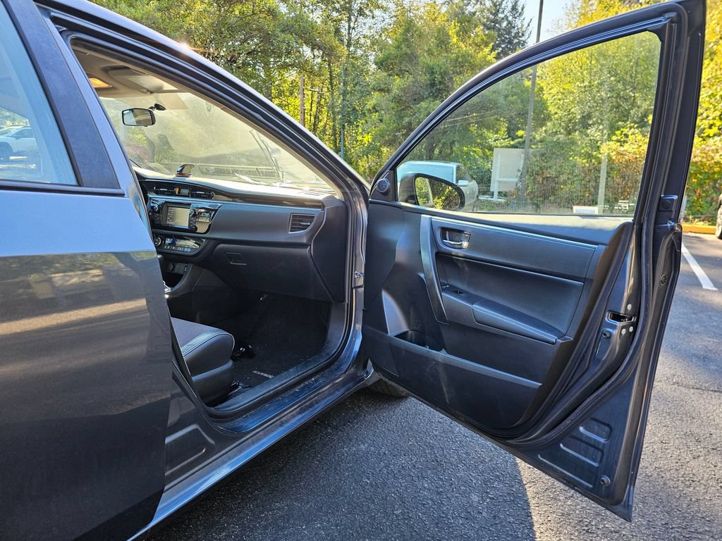 Used 2016 Toyota Corolla S FWD image 10