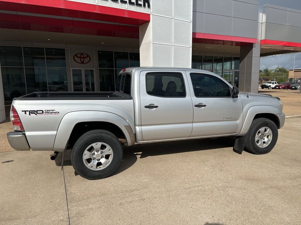 Used 2013 Toyota Tacoma 4x4 Double Cab w/ TRD Off-Road Pkg image 8