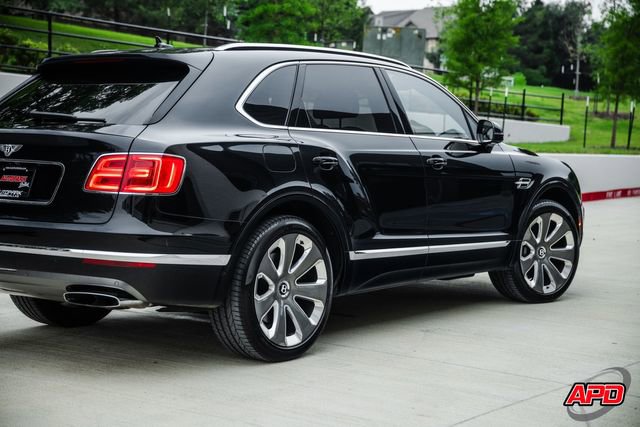 Used 2018 Bentley Bentayga AWD/4WD image 55