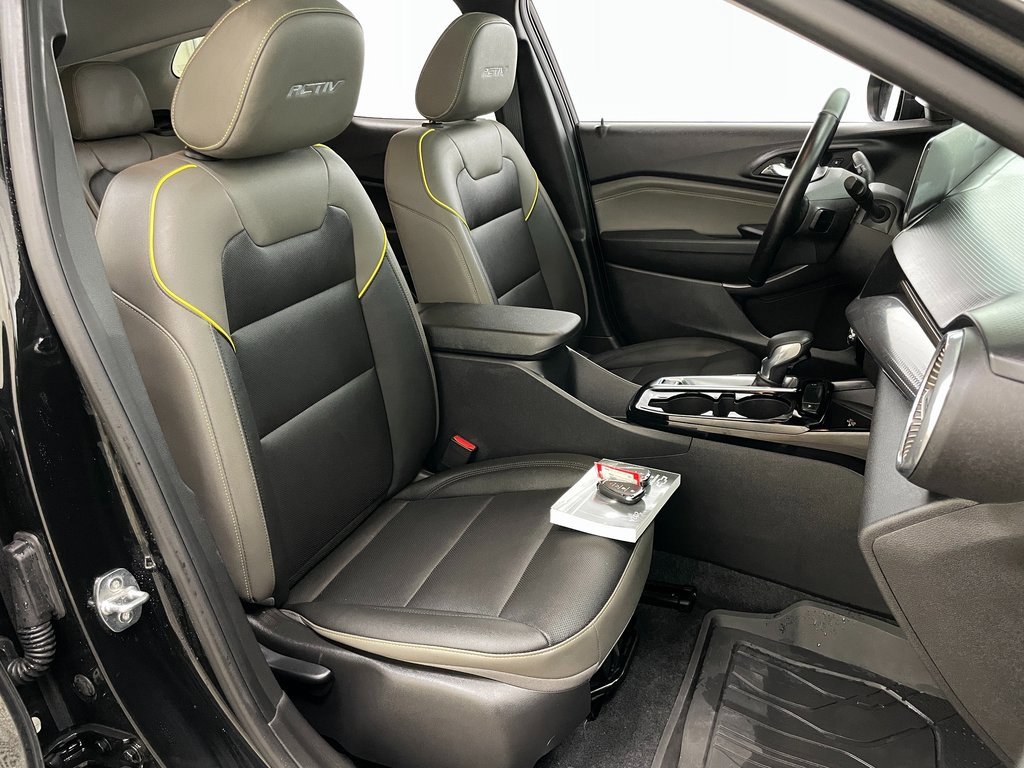 Certified 2024 Chevrolet Trax ACTIV w/ Sunroof Package image 38