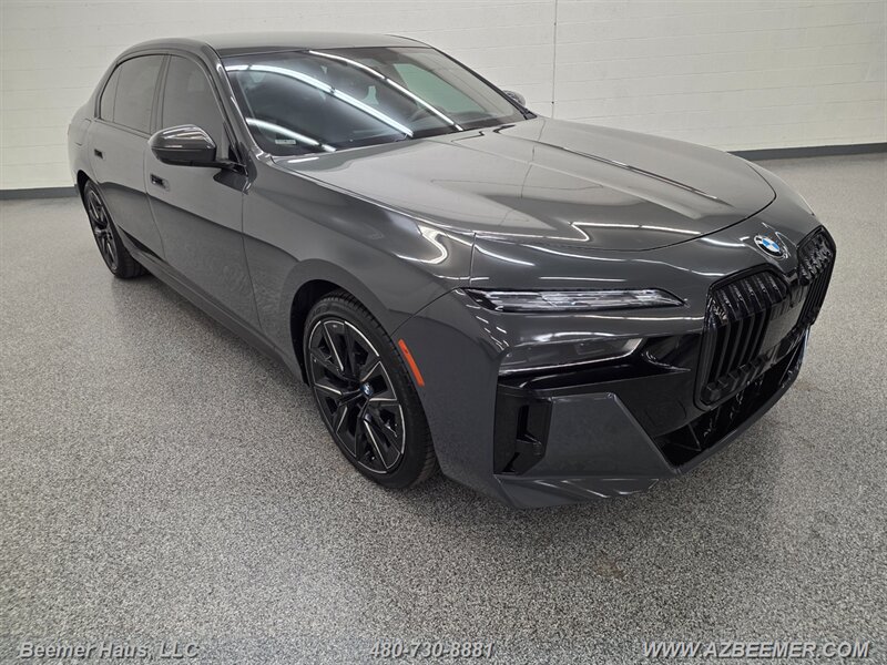 Used 2024 BMW 760i xDrive w/ Executive Package AWD/4WD image 13