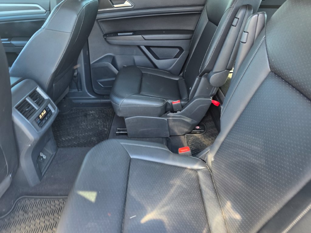 Used 2019 Volkswagen Atlas SE w/ Towing Package FWD image 16