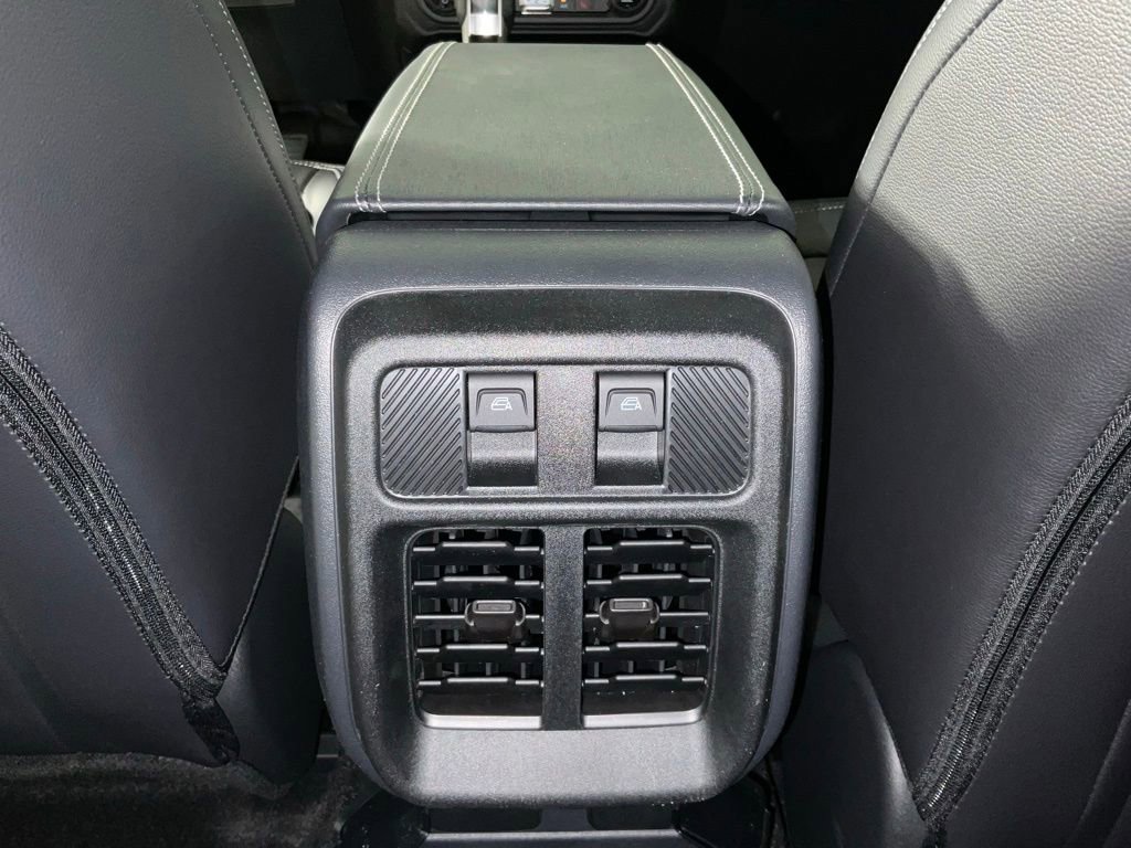 New 2026 Ford Bronco Outer Banks AWD/4WD image 17