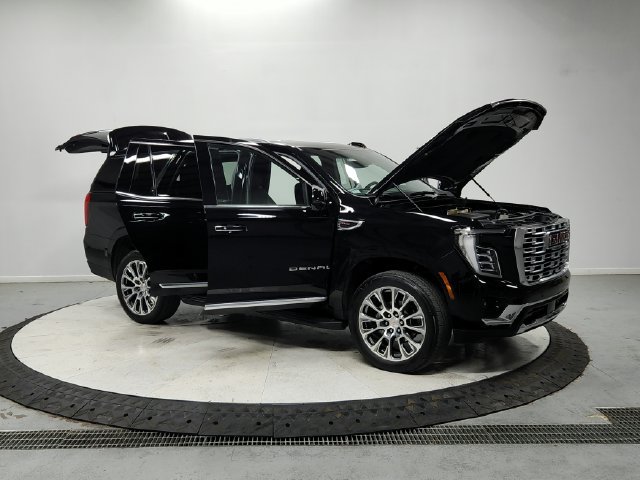 Used 2025 GMC Yukon Denali AWD/4WD image 10