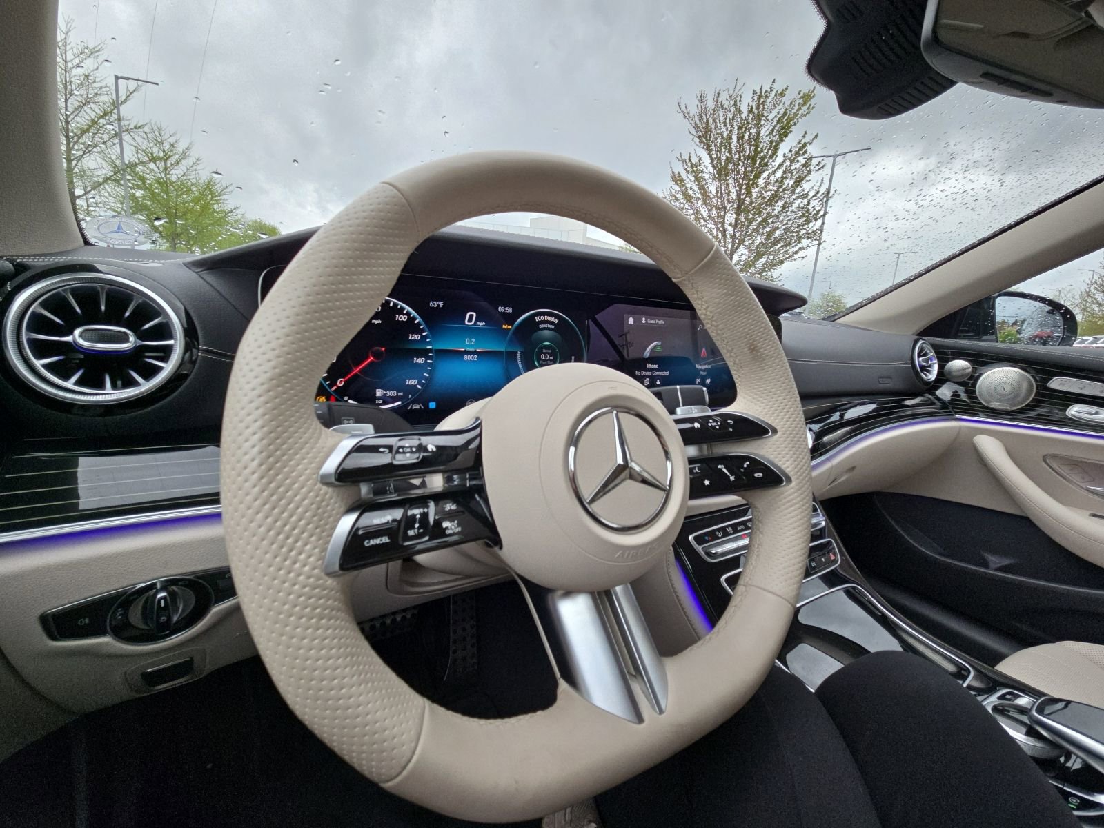 Used 2023 Mercedes-Benz E 450 4MATIC Cabriolet image 12