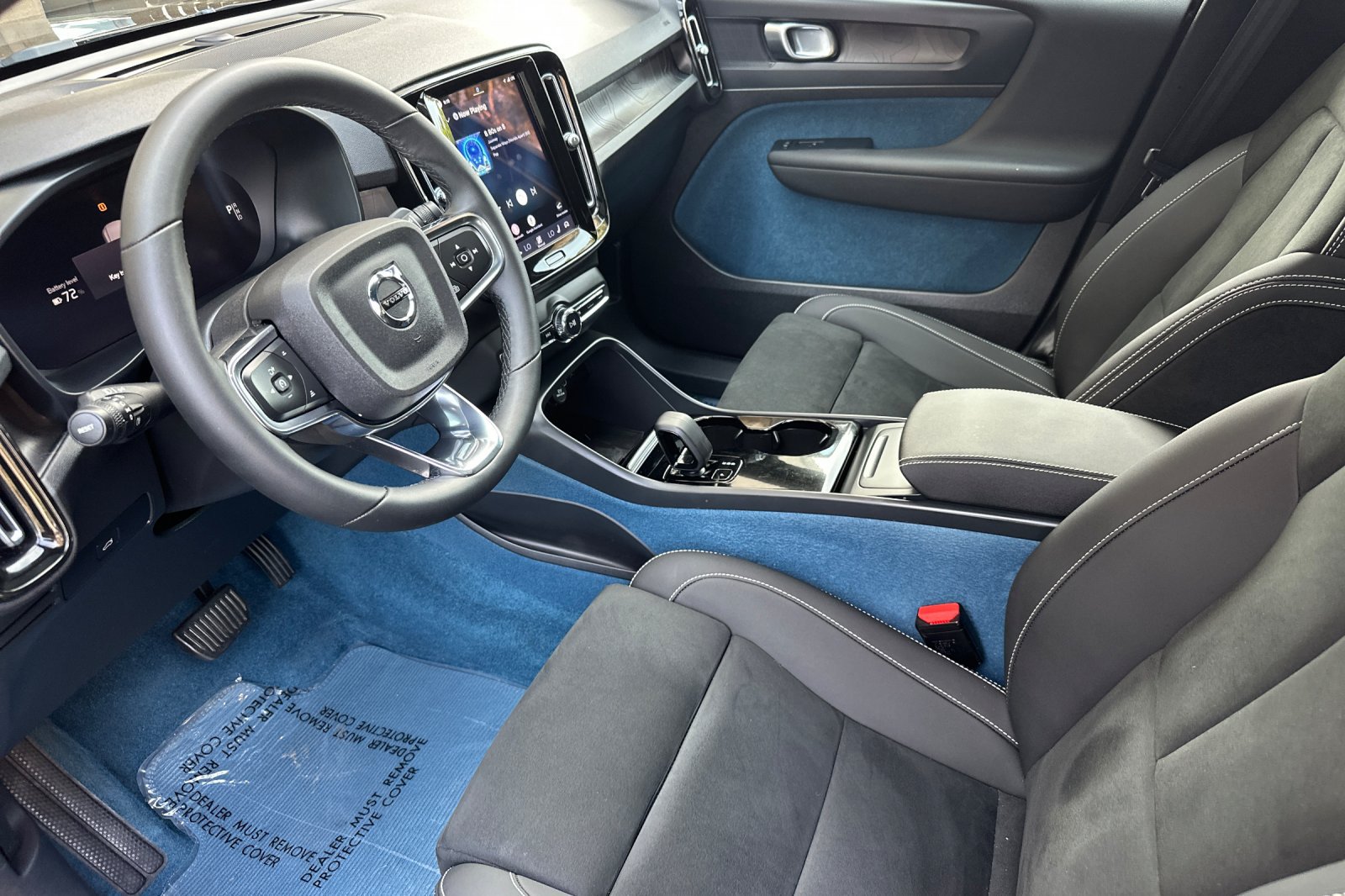 Certified 2023 Volvo C40 P8 Recharge Plus AWD/4WD image 10