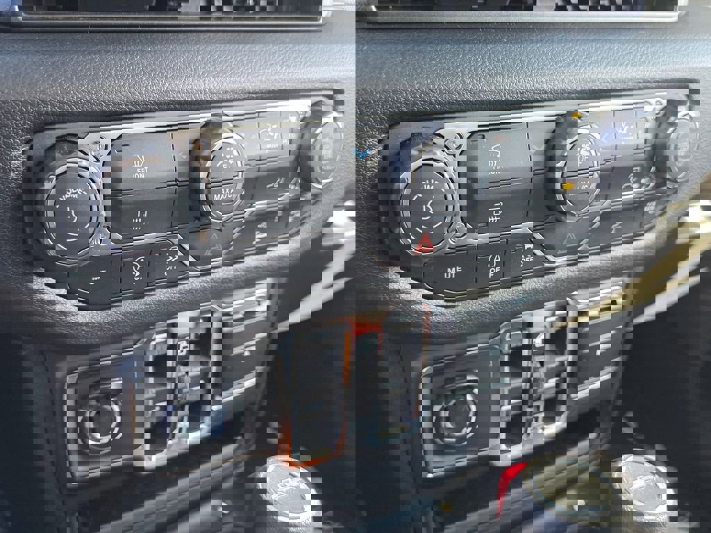 New 2026 Jeep Gladiator Sport image 17