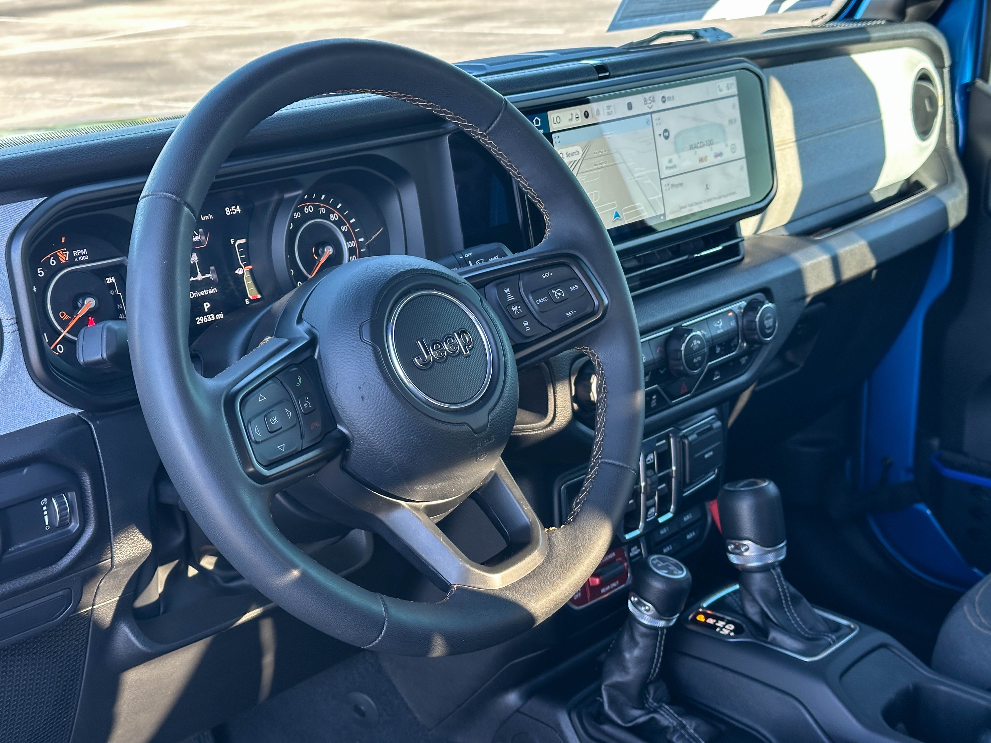 Used 2024 Jeep Gladiator Sport AWD/4WD image 12