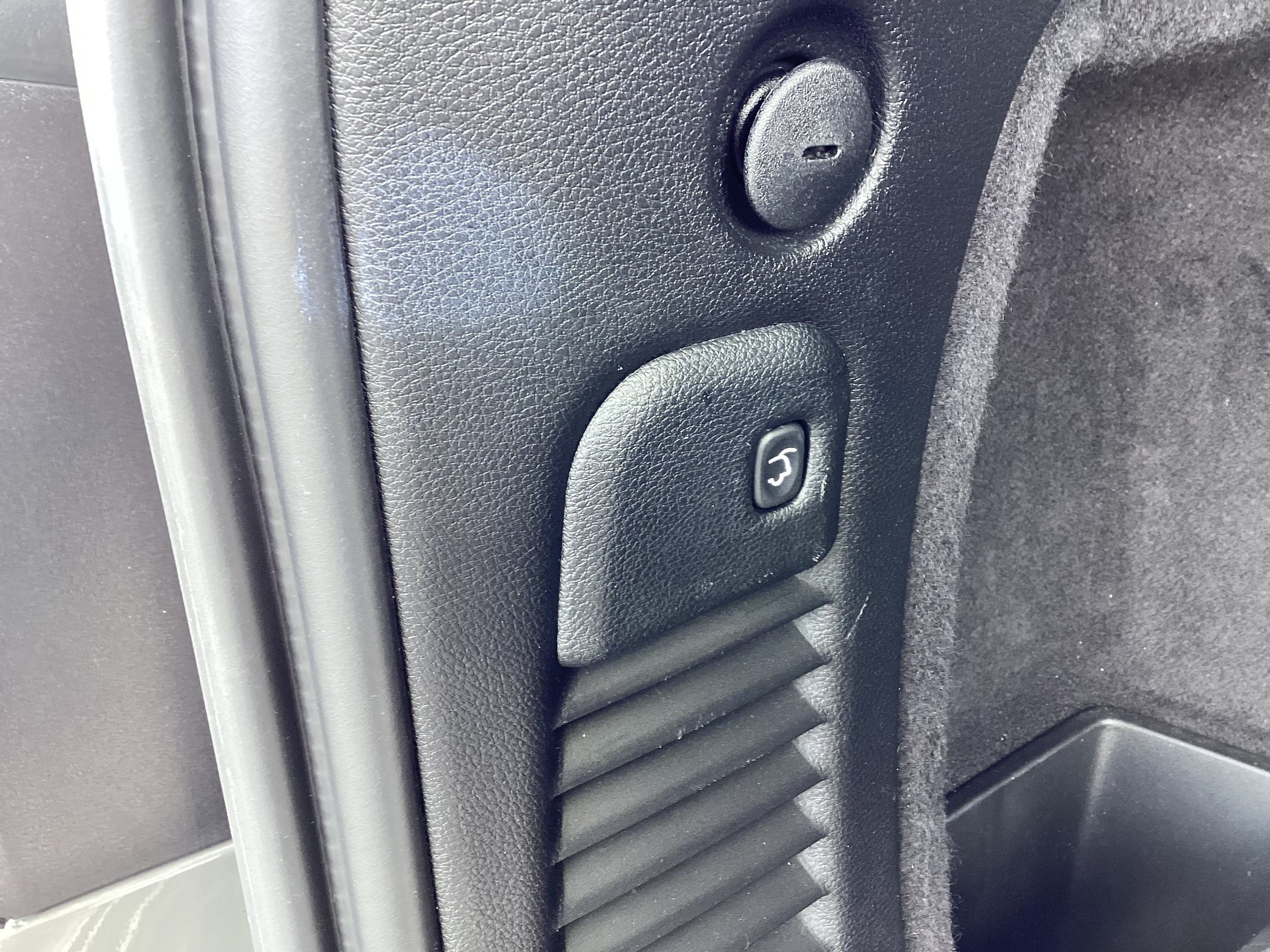 Used 2022 Dodge Durango GT AWD/4WD image 16
