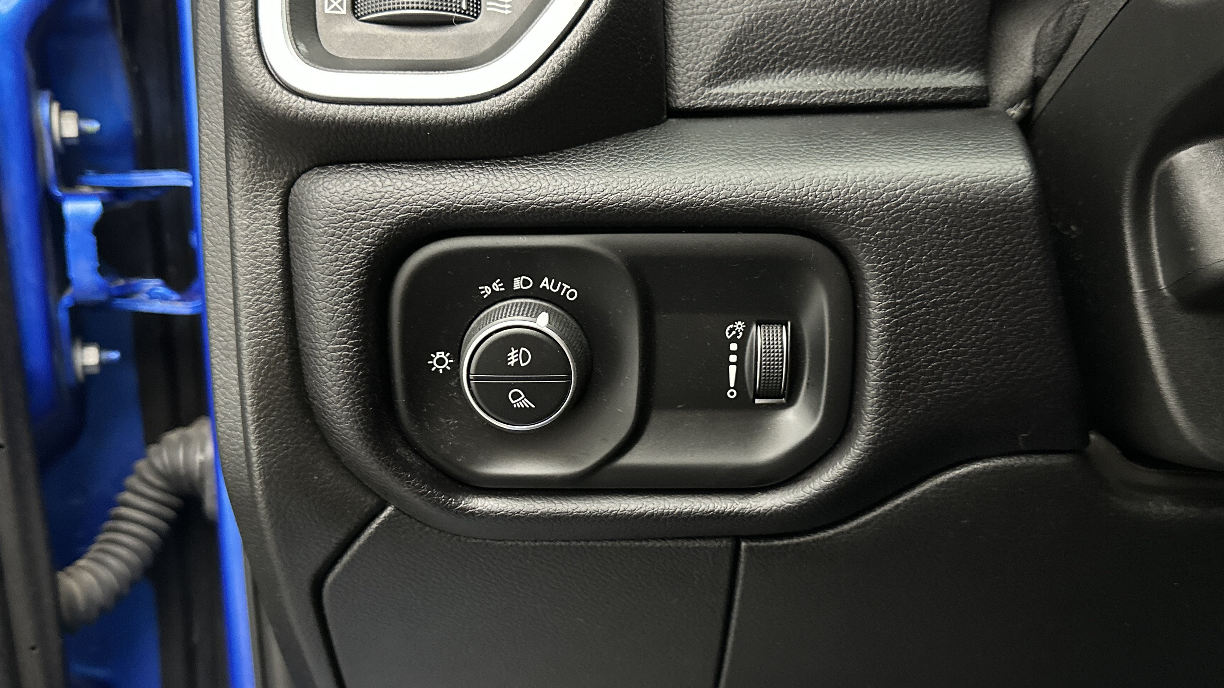 Used 2022 RAM 2500 Big Horn AWD/4WD image 17