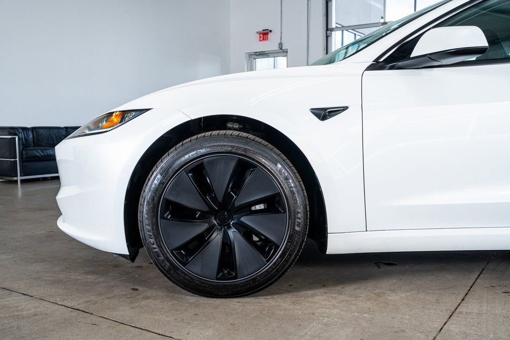 Used 2025 Tesla Model 3 Long Range image 9