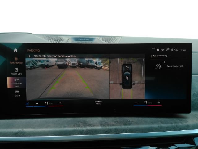 Used 2023 BMW X7 xDrive40i w/ M Sport Package AWD/4WD image 11