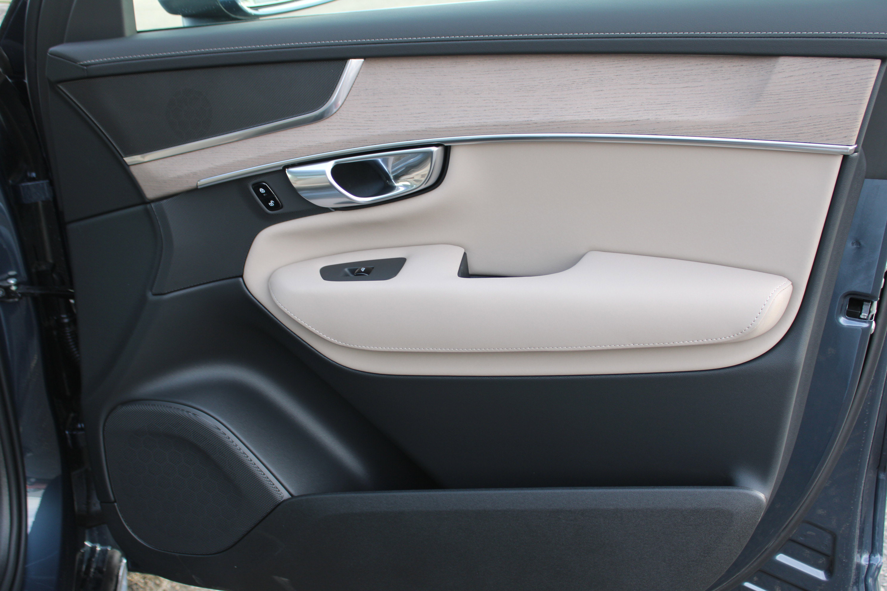 New 2026 Volvo XC90 B5 Core AWD/4WD image 54