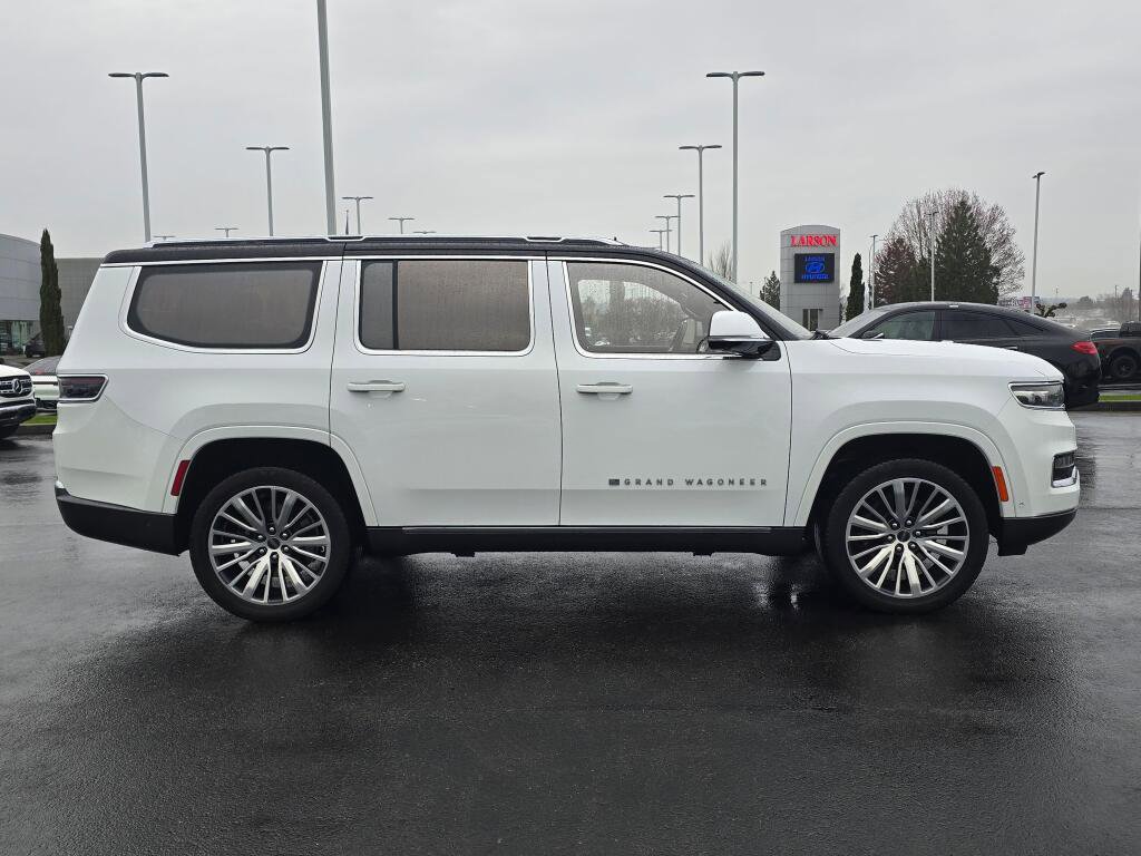 Used 2022 Jeep Grand Wagoneer Series III image 9