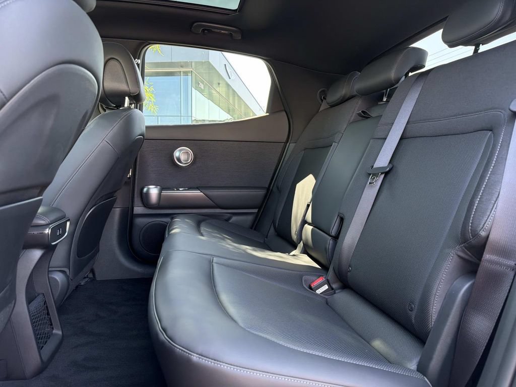New 2026 Genesis GV60 RWD image 10