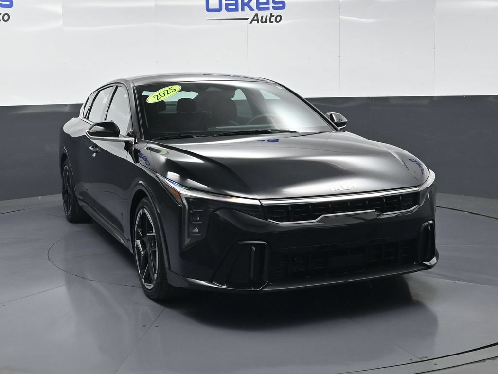 Certified 2025 Kia K4 EX w/ GT-Line Sunroof Package FWD image 3