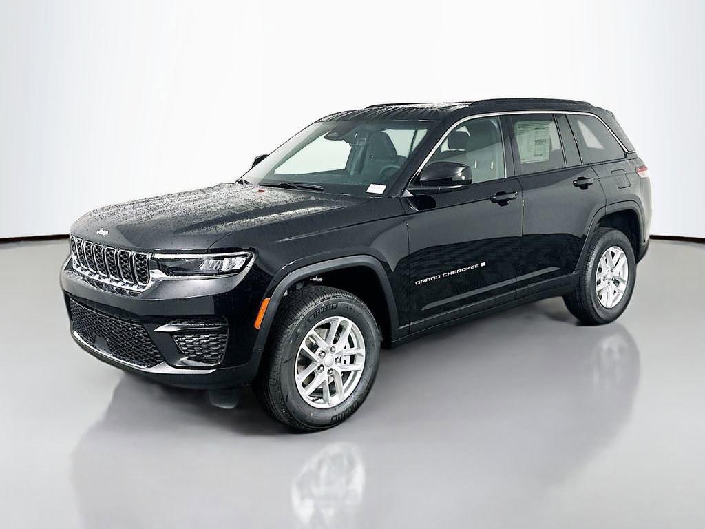 New 2025 Jeep Grand Cherokee Laredo X AWD/4WD image 3