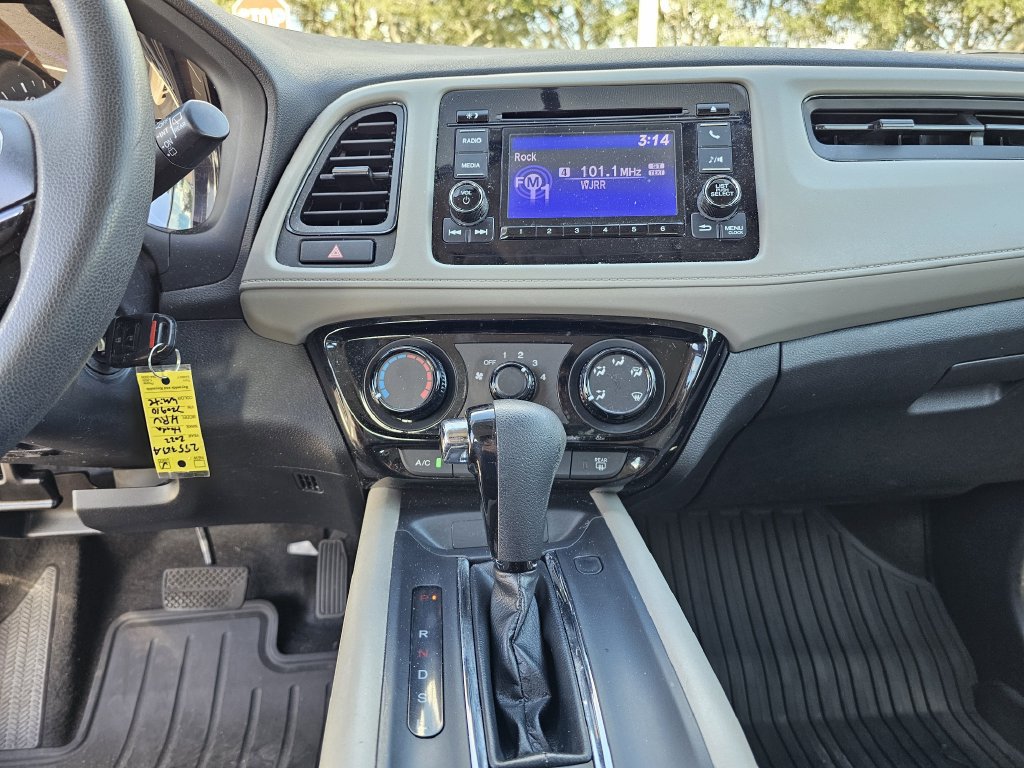 Used 2022 Honda HR-V LX image 18