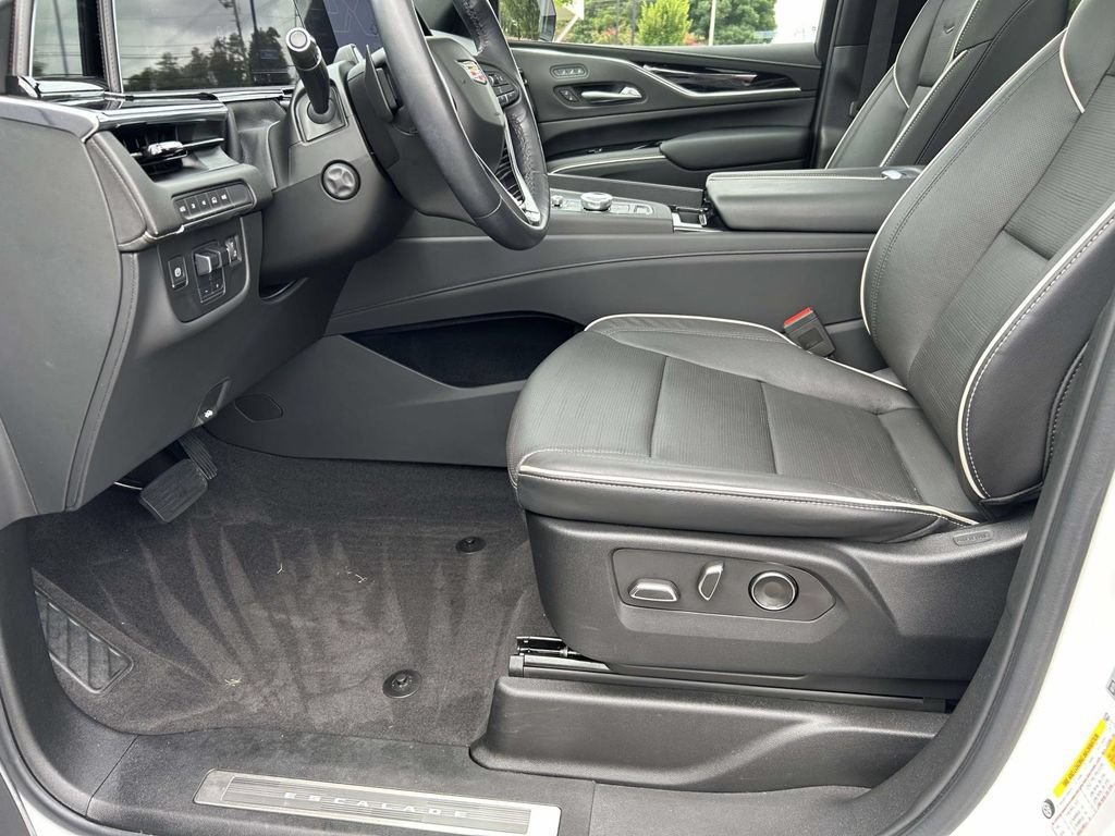 Used 2023 Cadillac Escalade Sport AWD/4WD image 20