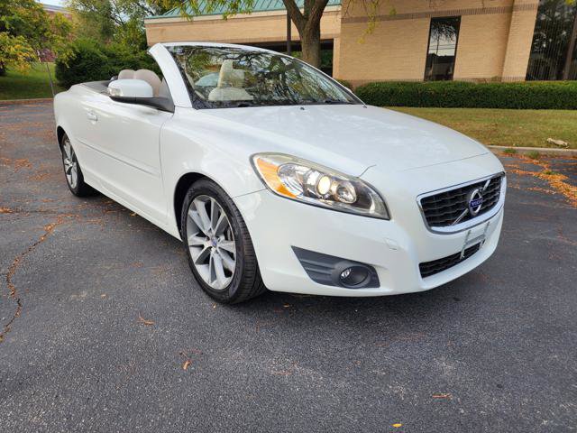 Used 2011 Volvo C70 T5 image 2