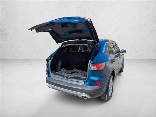 Used 2020 Ford Escape SE image 21