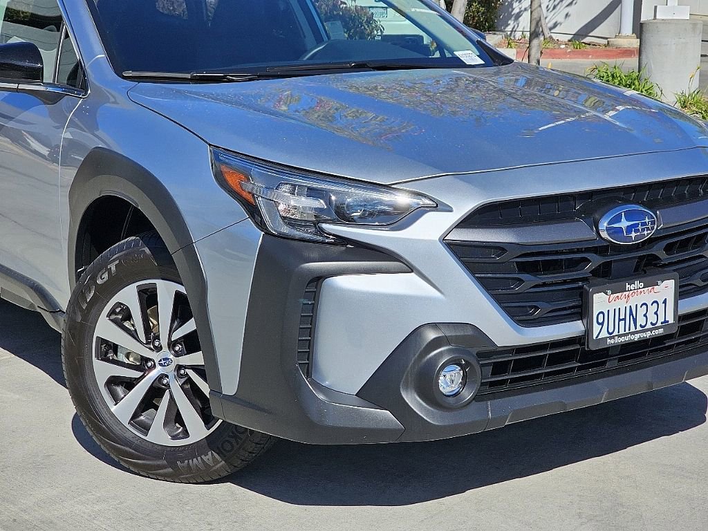 Certified 2025 Subaru Outback Premium image 6