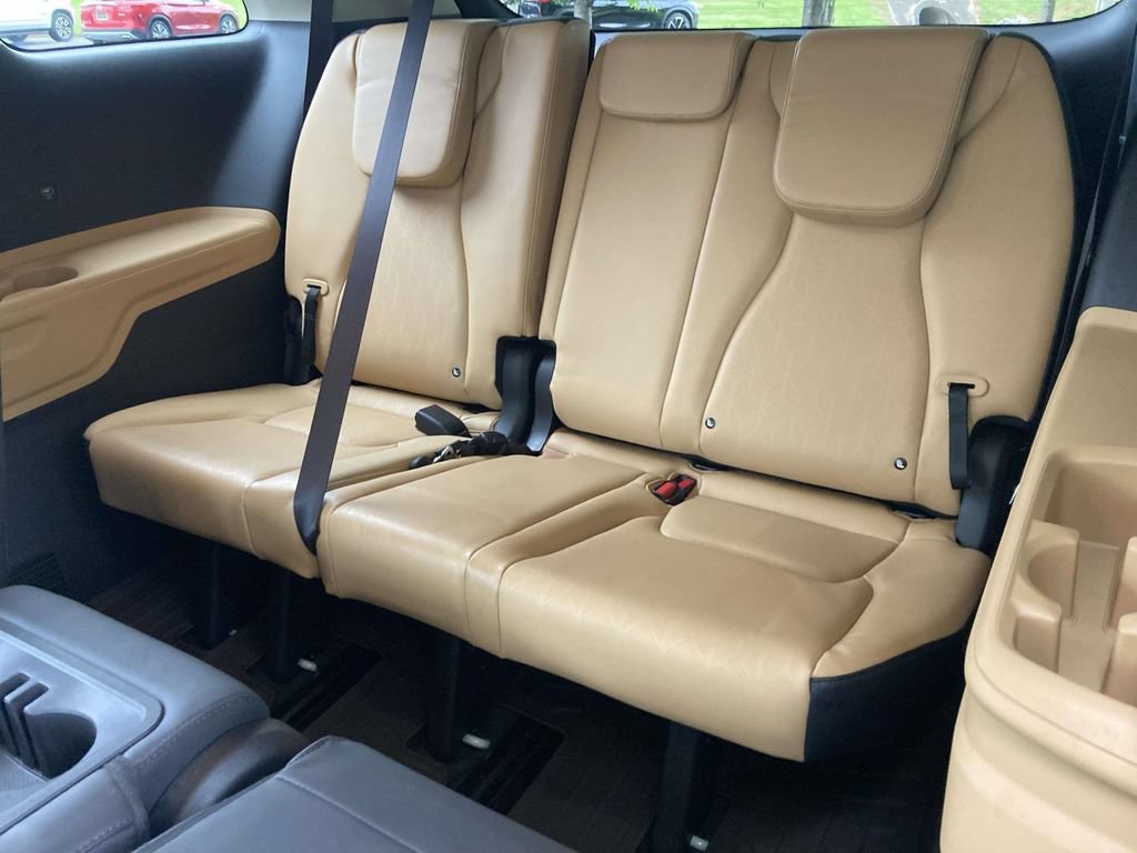 Used 2024 Kia Carnival LX FWD image 10