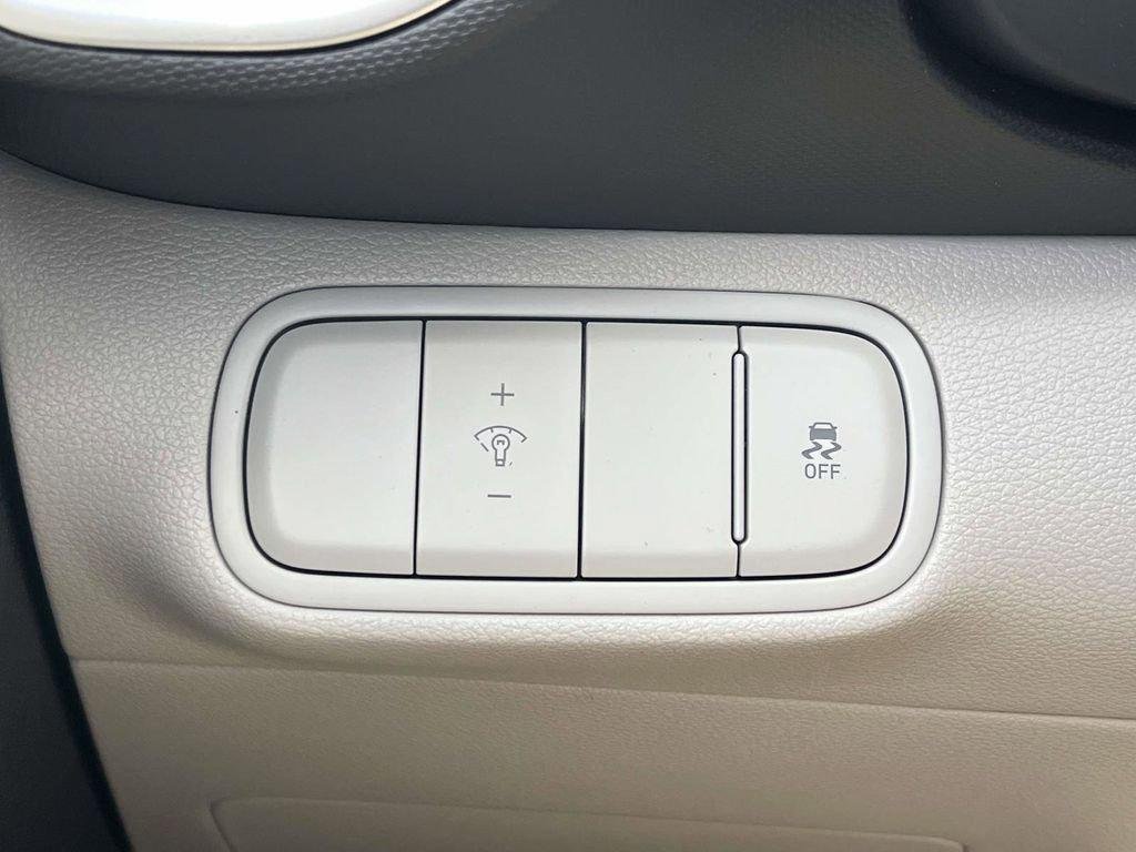 New 2026 Hyundai Venue SEL FWD image 75
