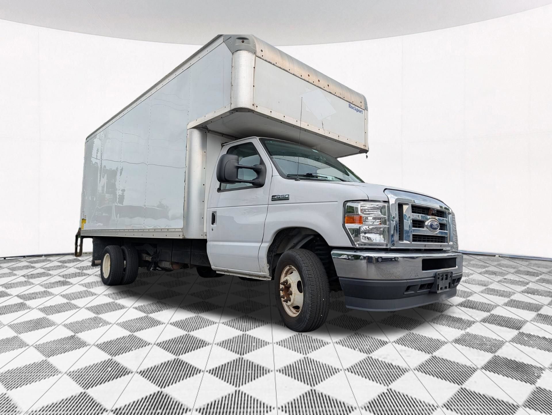 Used 2021 Ford E-450 and Econoline 450 Super Duty RWD image 10