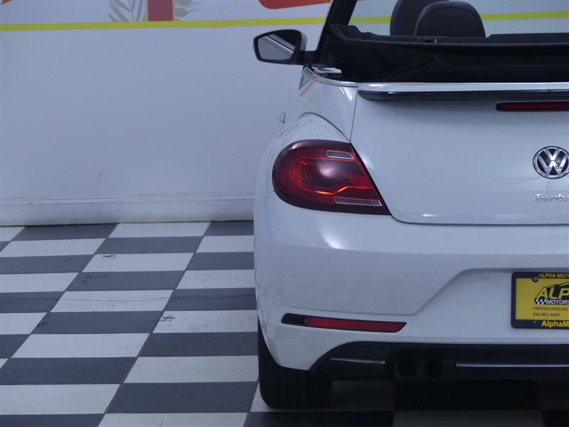 Used 2018 Volkswagen Beetle 2.0T FWD image 24