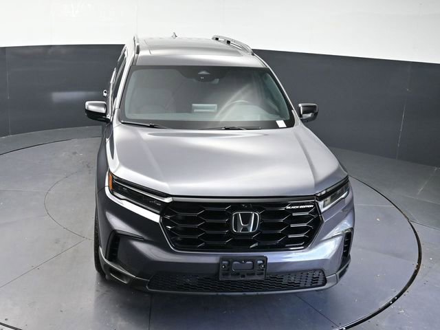 Certified 2025 Honda Pilot Black Edition image 26