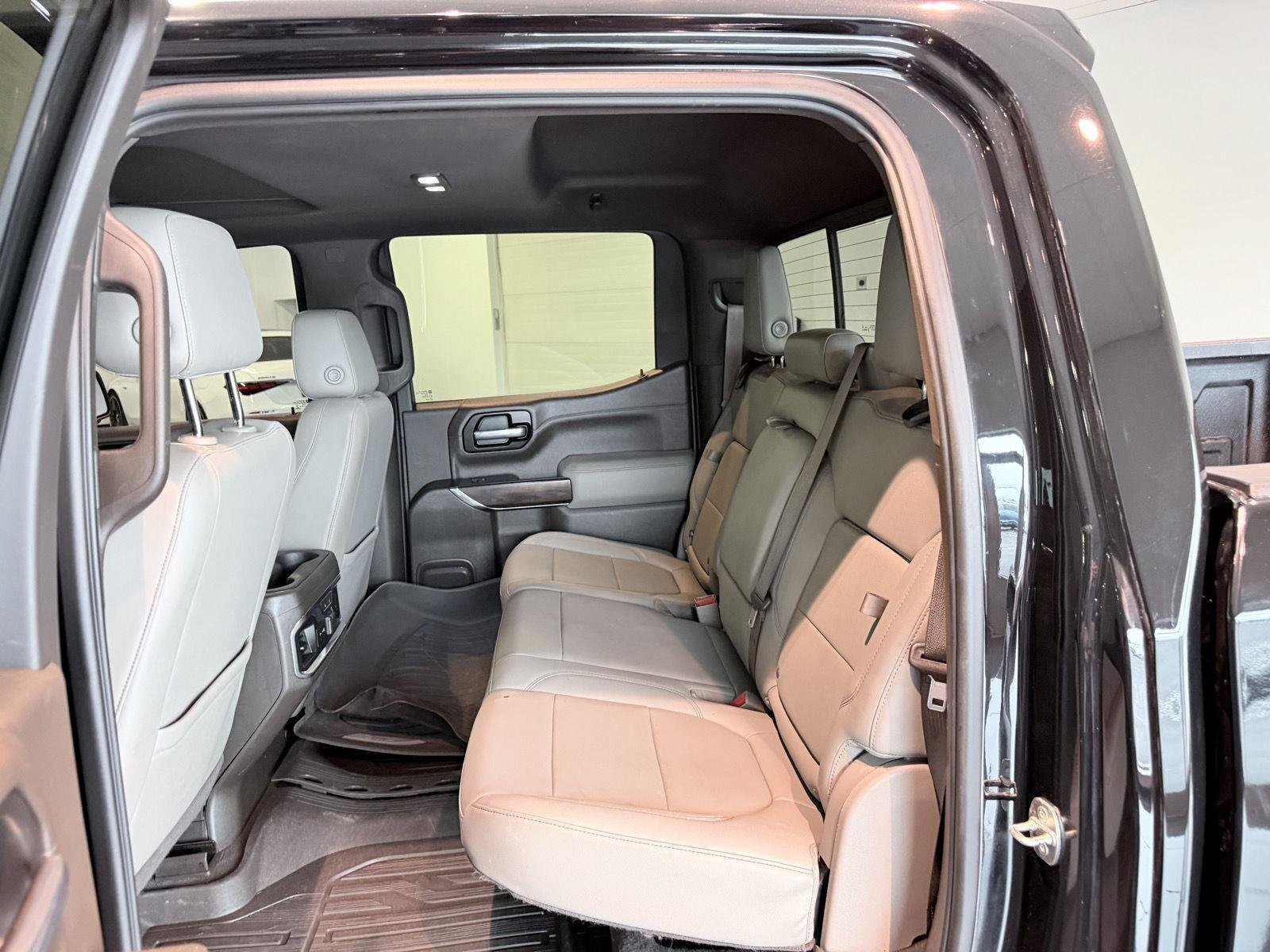Used 2021 GMC Sierra 1500 SLT w/ SLT Premium Plus Package AWD/4WD image 24