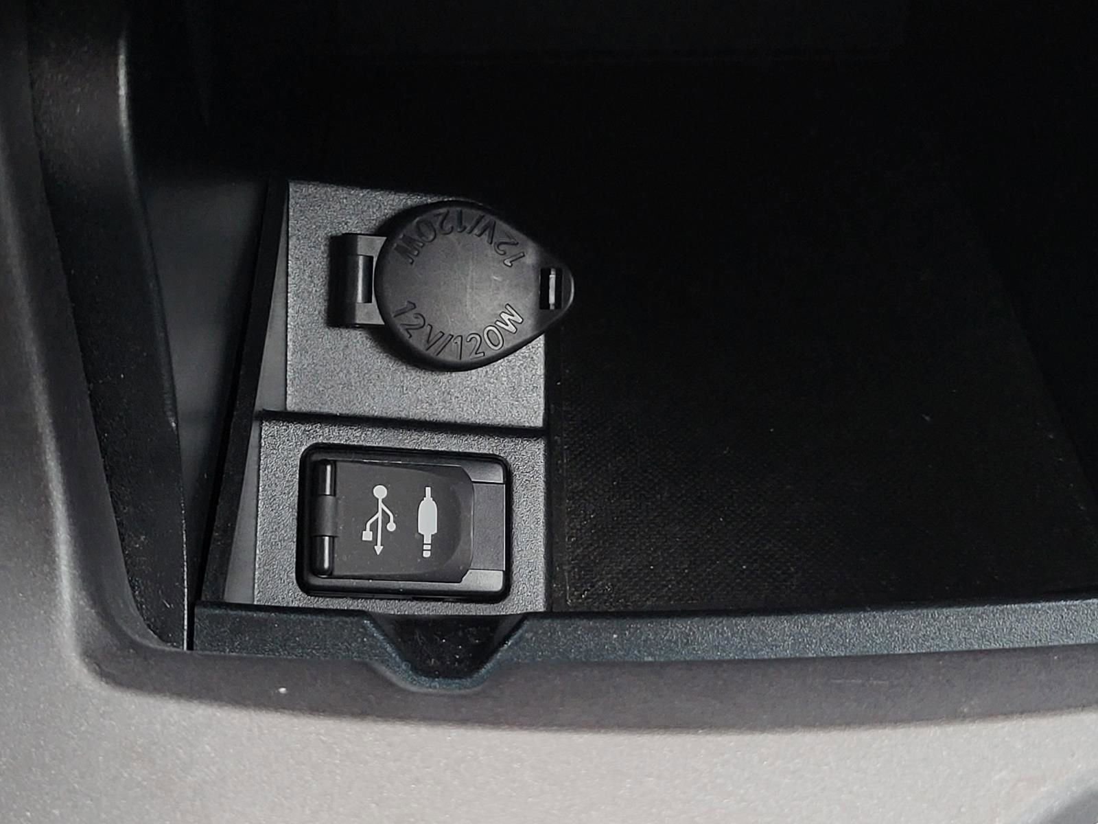 Used 2017 Toyota Camry LE image 24