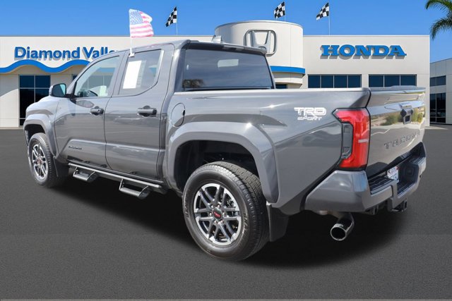 Used 2024 Toyota Tacoma TRD Sport image 4