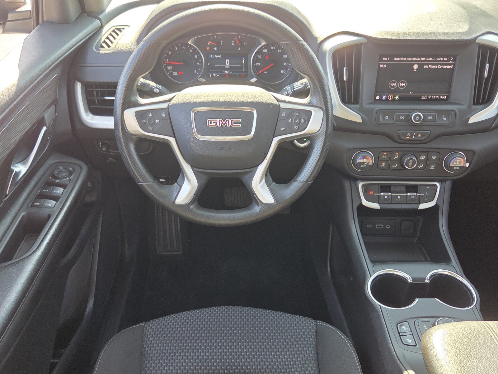 Certified 2024 GMC Terrain SLE w/ Driver Convenience Package FWD image 11