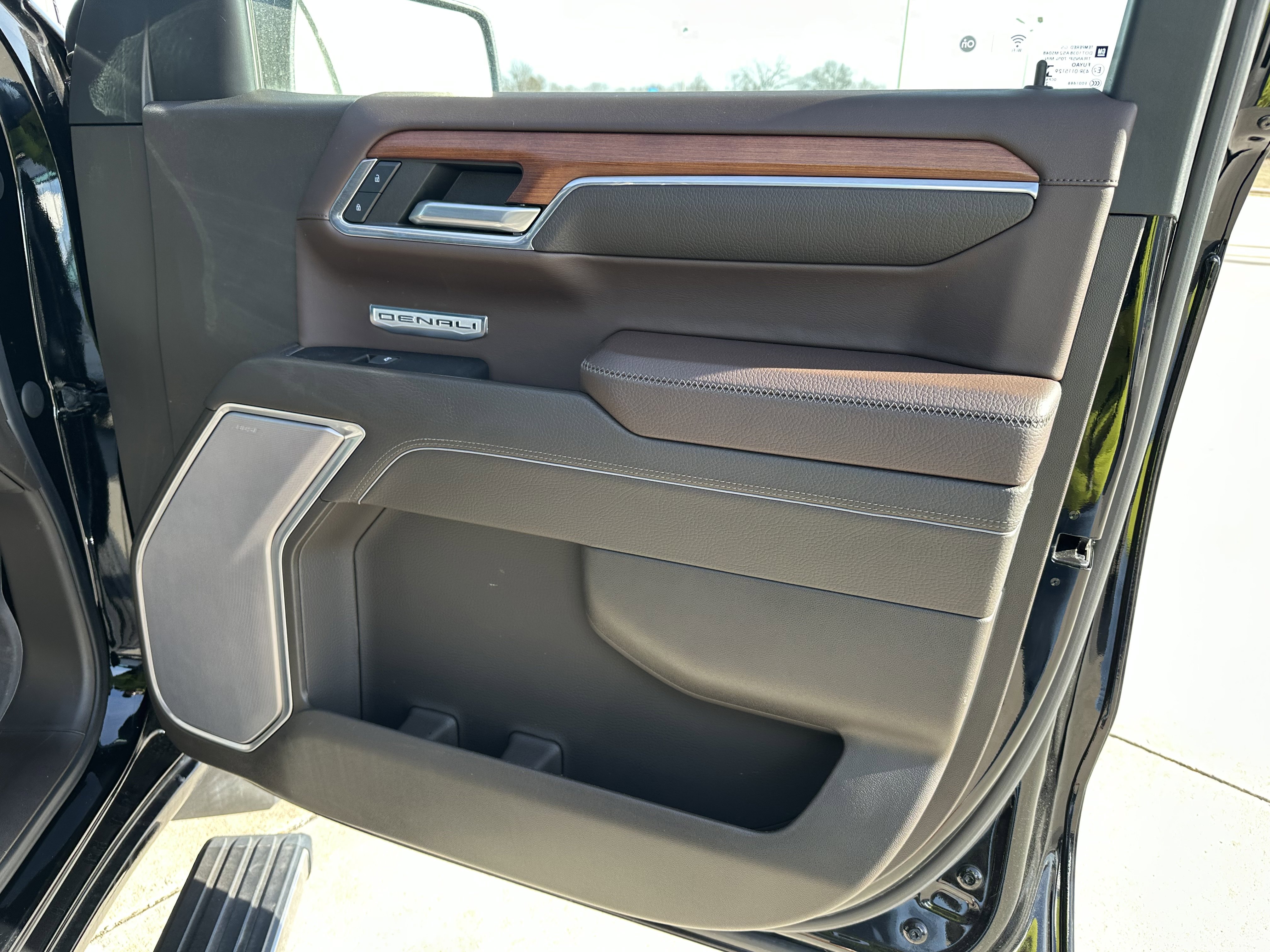 Used 2023 GMC Sierra 1500 Denali w/ Denali Reserve Package image 33