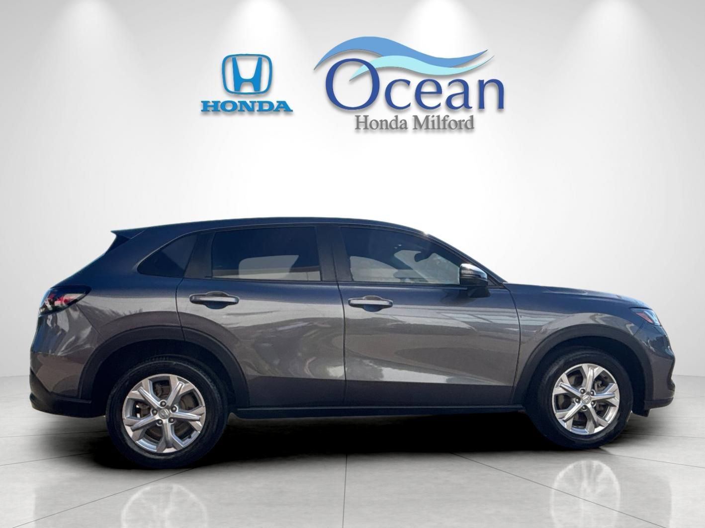 Used 2024 Honda HR-V LX image 2