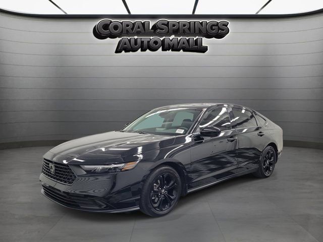 Certified 2025 Honda Accord SE image 3
