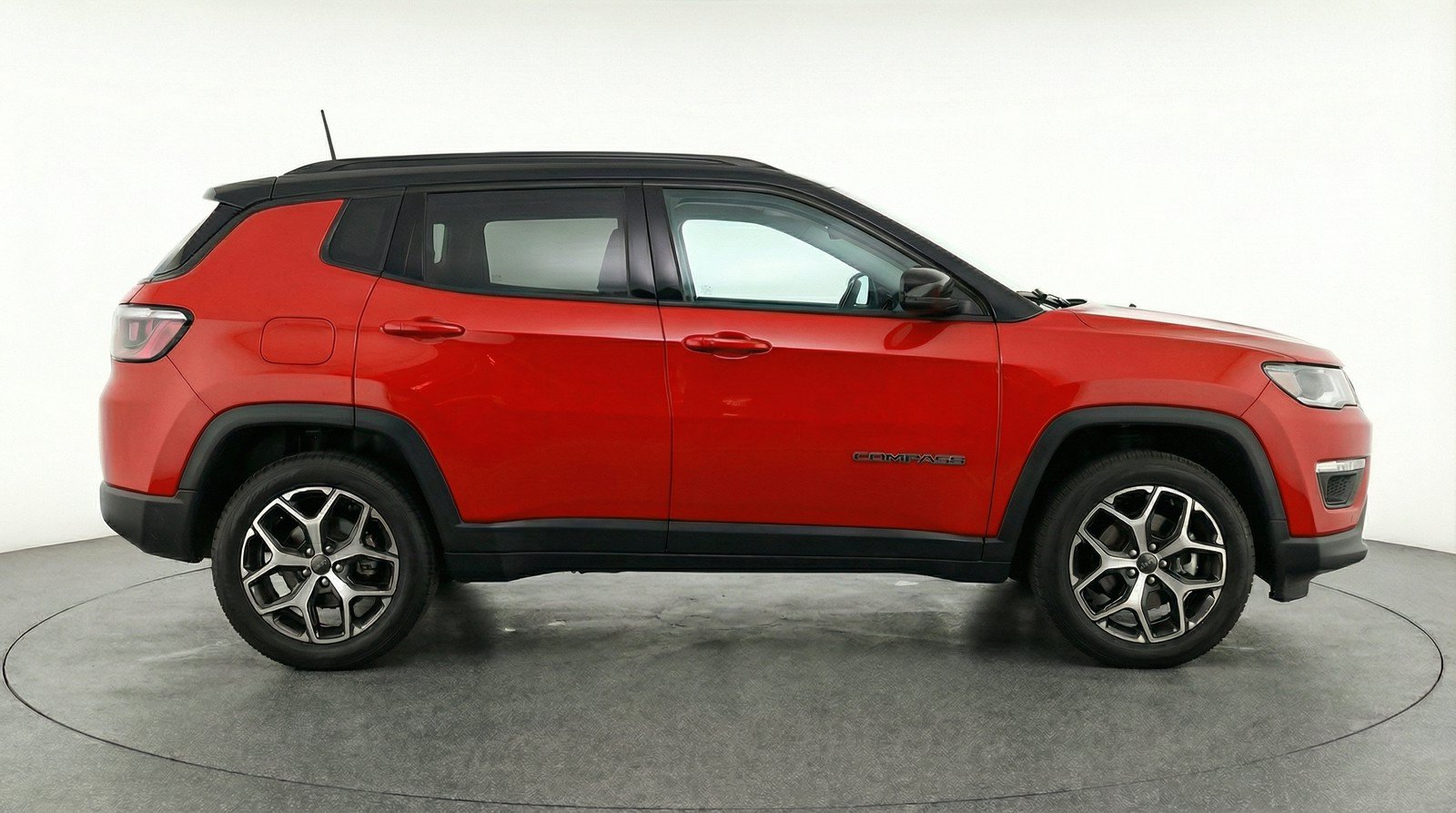 Used 2025 Jeep Compass Limited AWD/4WD image 11