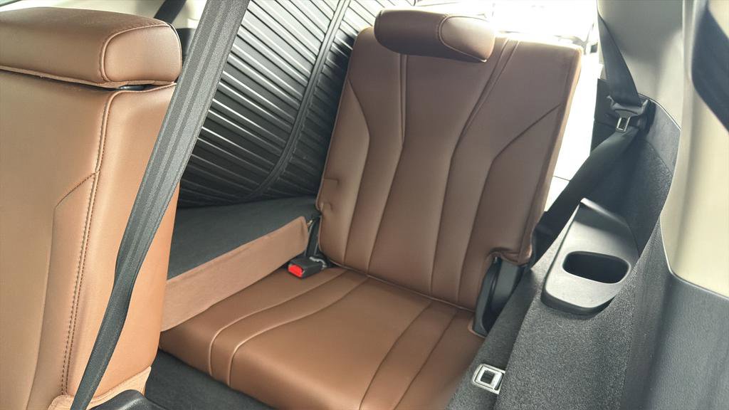 Used 2023 Acura MDX SH-AWD w/ Technology Package image 19