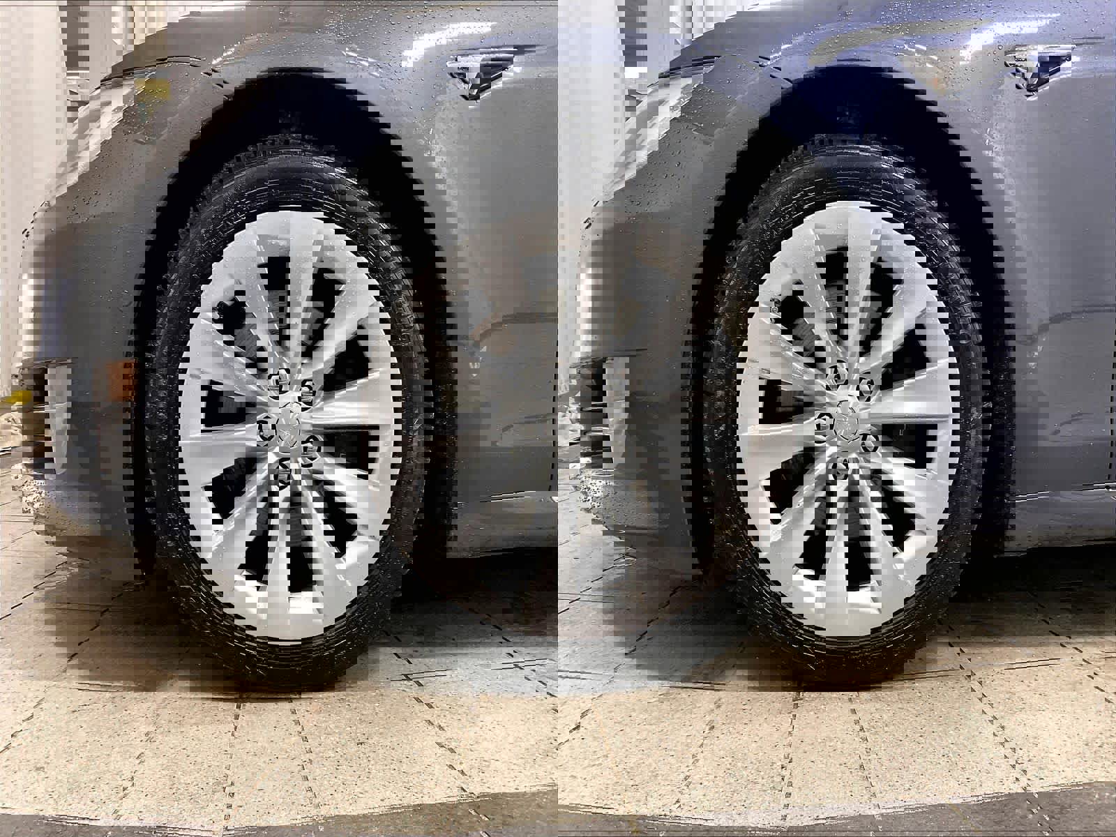 Used 2017 Tesla Model S 90D image 7