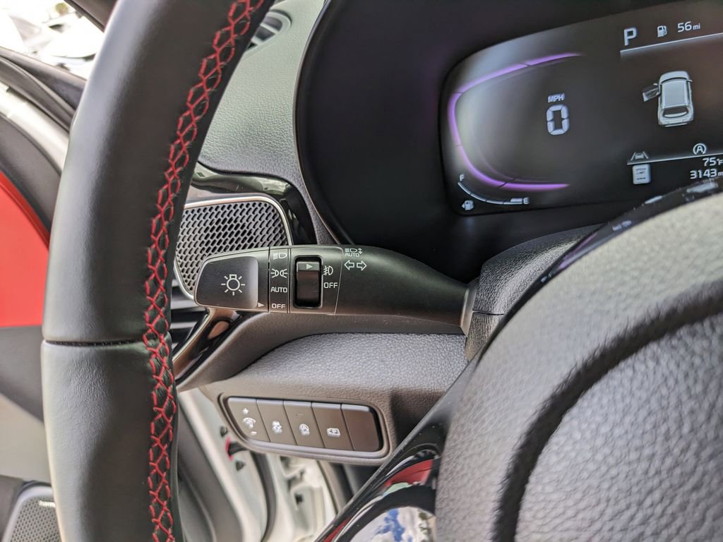 Certified 2025 Kia Soul GT-Line w/ GT-Line Technology Package image 32