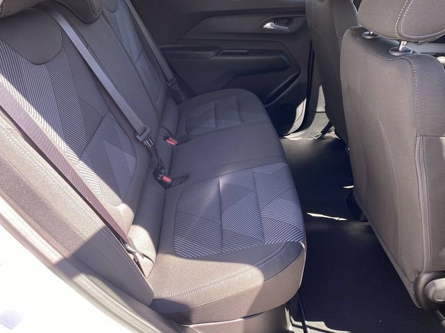 New 2027 Chevrolet Bolt LT w/ Comfort Package FWD image 39
