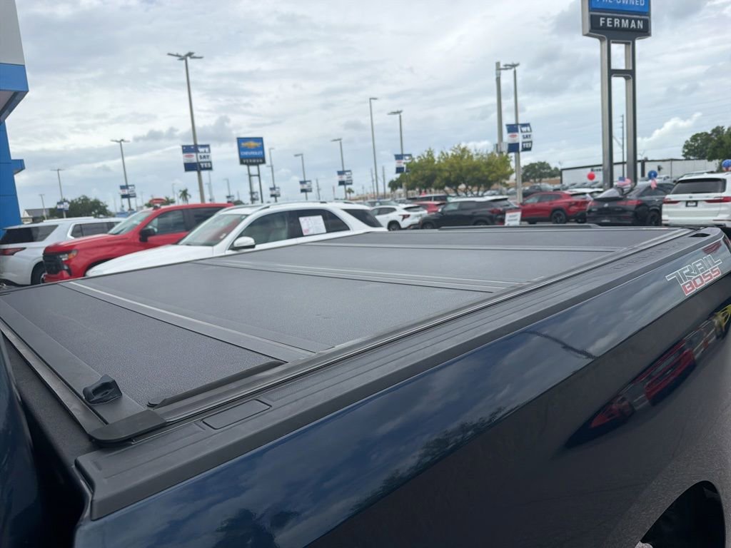 Used 2020 Chevrolet Silverado 1500 Custom Trail Boss w/ Custom Convenience Package AWD/4WD image 10