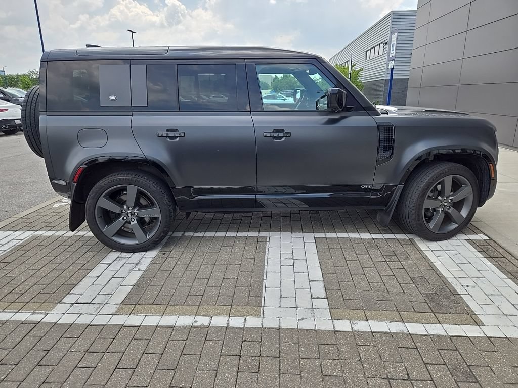 Used 2023 Land Rover Defender 110 Carpathian Edition AWD/4WD image 4
