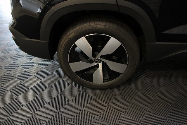 New 2025 Volkswagen Taos S image 24