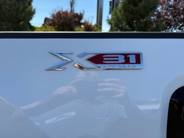 New 2026 GMC Sierra 3500 SLT w/ SLT Premium Package AWD/4WD image 11